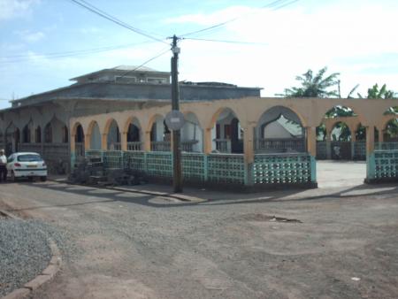 construction du 1er mosqu� de vendredi de Mtsangamouji