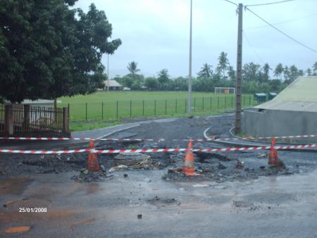 vue du nouveau visage du stade de foot de tchanga